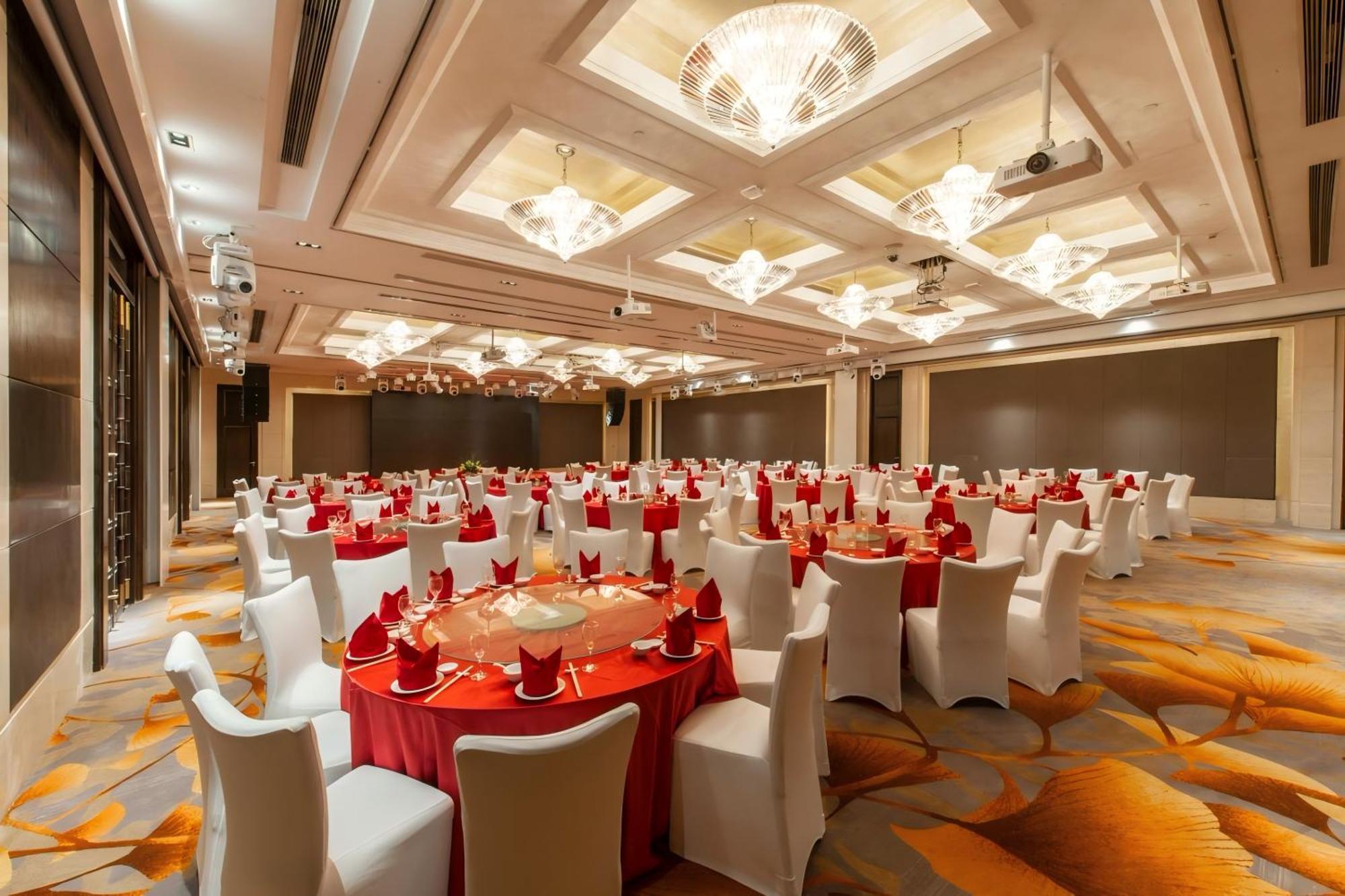 Shanghai Baixia Pagoda Hotel Exterior photo