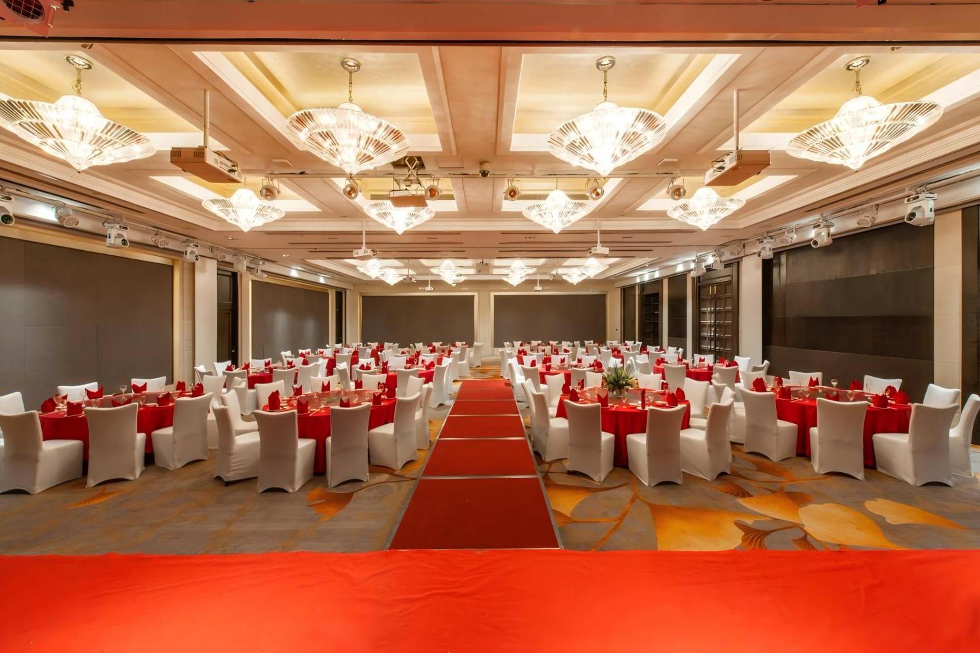 Shanghai Baixia Pagoda Hotel Exterior photo